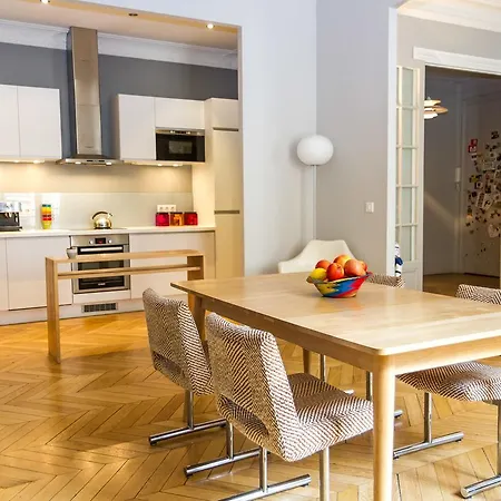 Apartment Le Magnifique - 3 Chambres 9e