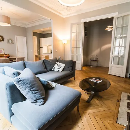 Le Magnifique - 3 Chambres 9e * Paris