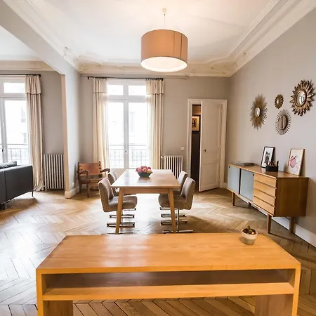 Apartment Le Magnifique - 3 Chambres 9e *